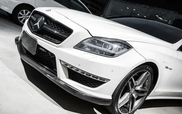 mercedes-benz-cls63-w218-godhand-style-carbon-fibre-front-lip-spoiler-XXIITUNING-2_6adc851a-2ccf-426b-a63e-cbf258ab8c15.webp