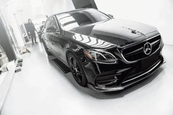 mercedes-benz-e-class-e43-w213-future-design-style-carbon-fibre-front-lip-XXIITUNING-4_398a358d-1e14-4b6b-acfd-23ef8b.webp