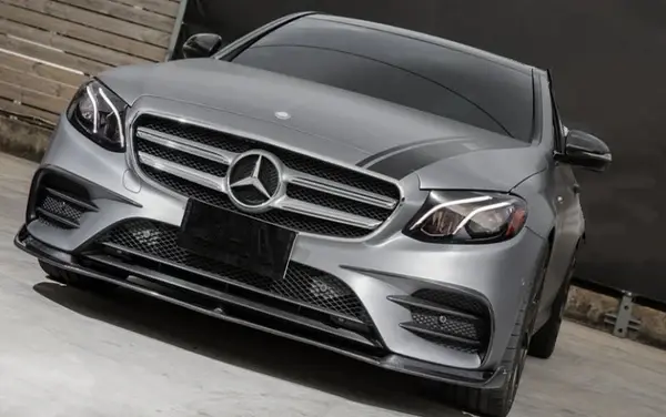 mercedes-benz-e-class-e43-w213-future-design-style-carbon-fibre-front-lip-XXIITUNING-7_1b4bf193-c467-4b7d-a886-d35a65.webp