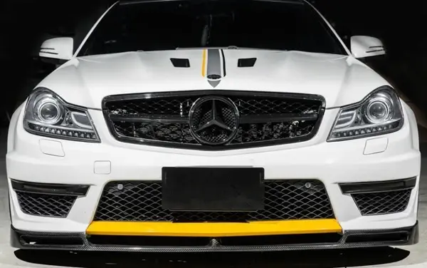 mercedes-benz-c63-w204-s204-facelift-vs-style-carbon-fibre-front-lip-XXIITUNING_9b097876-58f7-4ba1-b881-d0808a57c386.webp