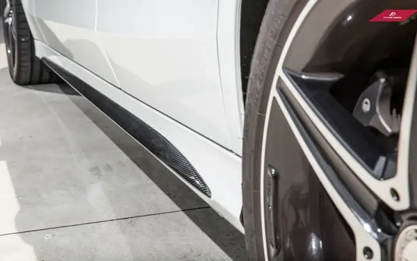 mercedes-benz-c-class-c43-c63-w205-s205-future-design-carbon-fibre-side-skirts-XXIITUNING-1_9575d9ef-7b05-4541-9fef-2.webp
