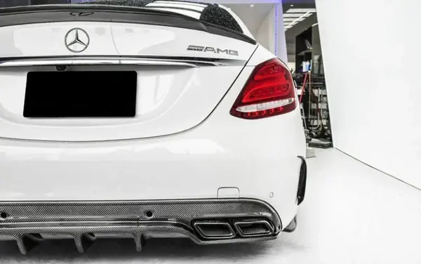 Mercedes-Benz-C63-Saloon-W205-Future-Design-Carbon-Fibre-Rear-Diffuser-XXIITUNING-8_99556b4e-6036-4e02-8dff-23b8e4e9e0ee.webp
