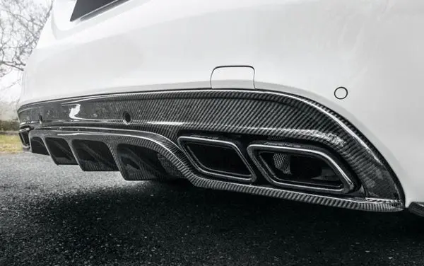 Mercedes-Benz-C63-Saloon-W205-Future-Design-Carbon-Fibre-Rear-Diffuser-XXIITUNING_5e49e973-8de9-48a8-8702-ab56a1191a70.webp