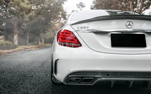 Mercedes-Benz-C63-Saloon-W205-Future-Design-Carbon-Fibre-Rear-Diffuser-XXIITUNING-5_89f207ba-6d36-4937-b92d-246818537010.webp