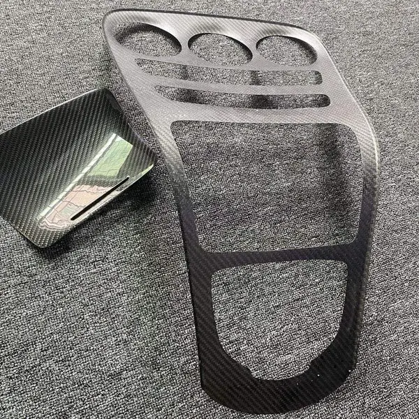 Mercedes-A45-CLA45-GLA45-C43-C63-E43-E63-CLS63-Carbon-Fibre-Centre-Console-Trim-XXIITUNING-4_b64867e9-4516-4f05-8a8.webp