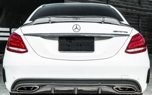 mercedes-benz-c-class-c63-w205-renntech-style-carbon-fibre-rear-spoiler-XXIITUNING-1_df991acc-faa2-4bc8-9ea5-668dcc35bbe4.webp