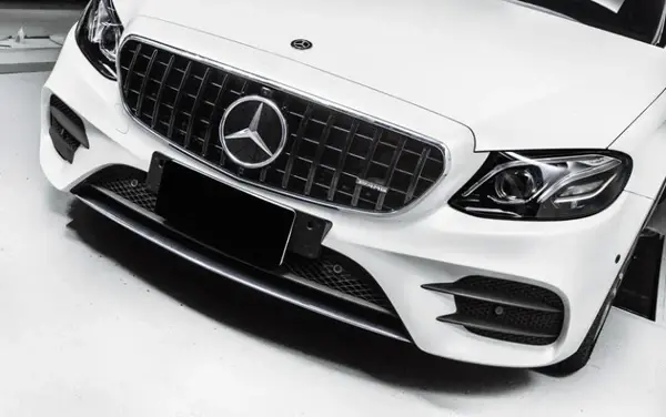 mercedes-e-class-w213-s213-c238-panamericana-gt-style-gloss-black-front-grille-XXIITUNING-2_4edc30a9-f63a-47f.webp