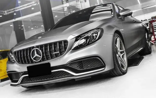 mercedes-benz-c63-c63s-w205-s205-c205-panamericana-gt-gloss-black-front-grille-XXIITUNING-6_3e5447b0-e58d-4225-8247-bb220.webp