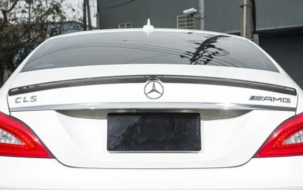 mercedes-benz-cls-class-cls63-w218-amg-style-carbon-fibre-rear-spoiler-XXIITUNING-5_382a849a-5ba6-402e-a91a-f86ddf0d4bc7.webp