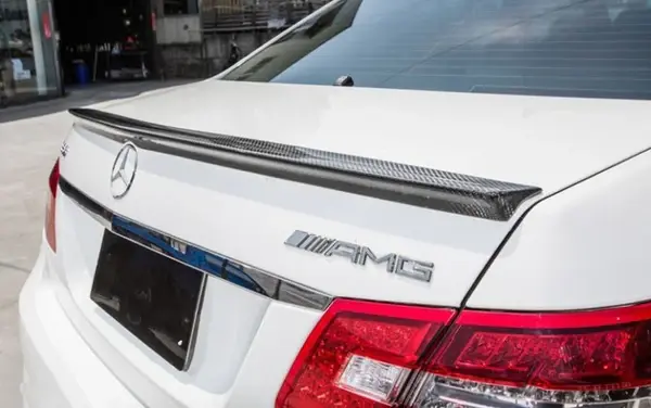 mercedes-benz-e-class-e63-w212-amg-style-carbon-fibre-rear-spoiler-XXIITUNING-1_b0218e81-9864-4b4d-a39b-b3854f4c4c88.webp