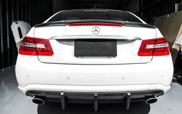 Mercedes-Benz-E-Class-C207-Prior-Design-Style-Carbon-Fibre-Rear-Spoiler-XXIITUNING-6_d731a86c-c931-4f74-b829-9c3b791d33e3.webp