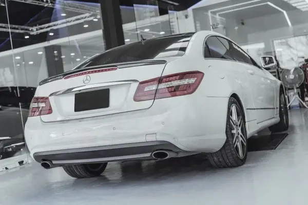 Mercedes-Benz-E-Class-C207-Prior-Design-Style-Carbon-Fibre-Rear-Spoiler-XXIITUNING-2_cf6cb1bb-8f3d-4c22-a014-d1560cad8d0f.webp