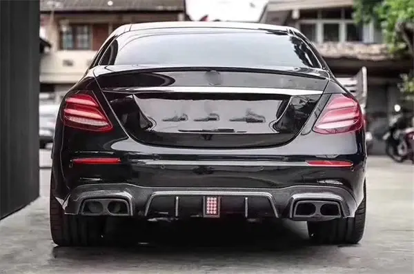 Mercedes-Benz-E-Class-C43-Carbon-Fibre-BRABUS-Style-Rear-Diffuser-With-Exahust-TIps7_fe7beddc-db80-4af1-b43d-a2e5e37e434f.webp
