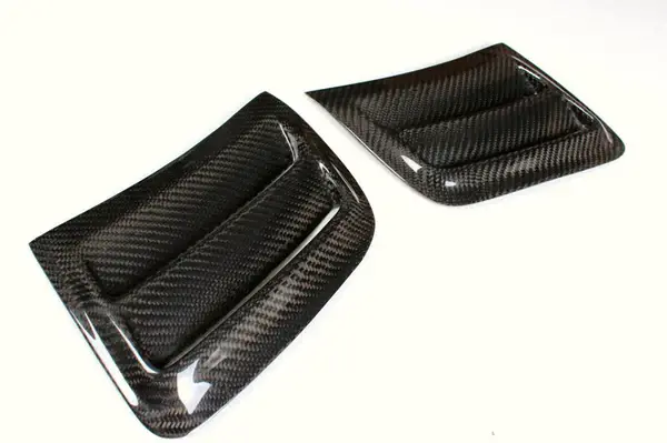 Mercedes-Benz-W204-C63-PRE-Facelift-Carbon-Fibre-Front-Bumper-Canards-XXIITUNING-23_6b17ef8f-58bb-45d3-bd4d-941d5084190d.webp
