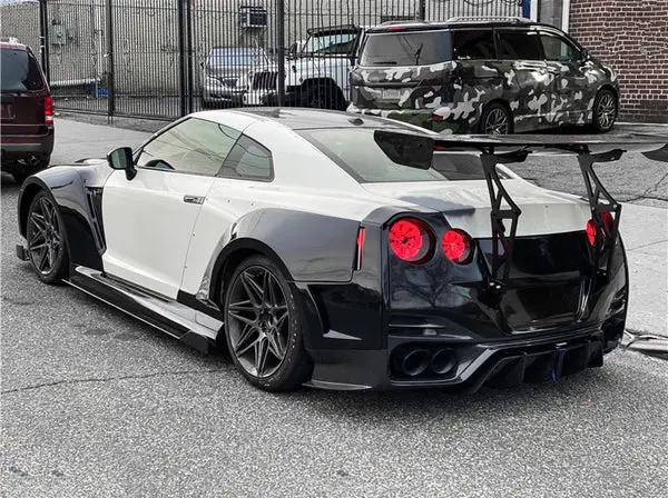 Nissan-GTR-R35-BSP-Style-Rear-Wing-Spoiler-XXIITUNING-GTR-BSP-CF-RW-1_83fccbc3-1641-4069-8246-7a6fbde4d71c.webp