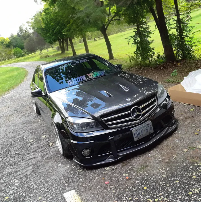 Mercedes Benz C-Class (W204/C204) Black Edition Style Carbon Fibre Hood/Bonnet Replacement 