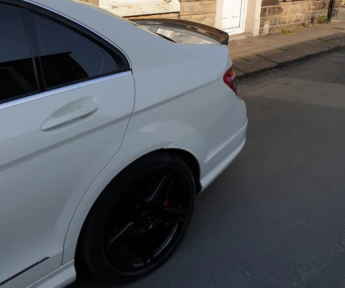 Mercedes Benz C-Class/C63 (W204/C204) Vorsteiner Style Carbon Fibre Rear Spoiler 