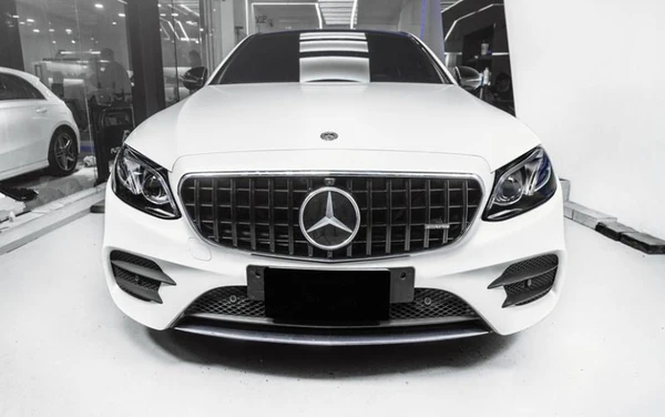 Mercedes Benz E-Class/E43/E53 (W213/S213/C238) Panamericana GT Style Gloss Black Front Grille 